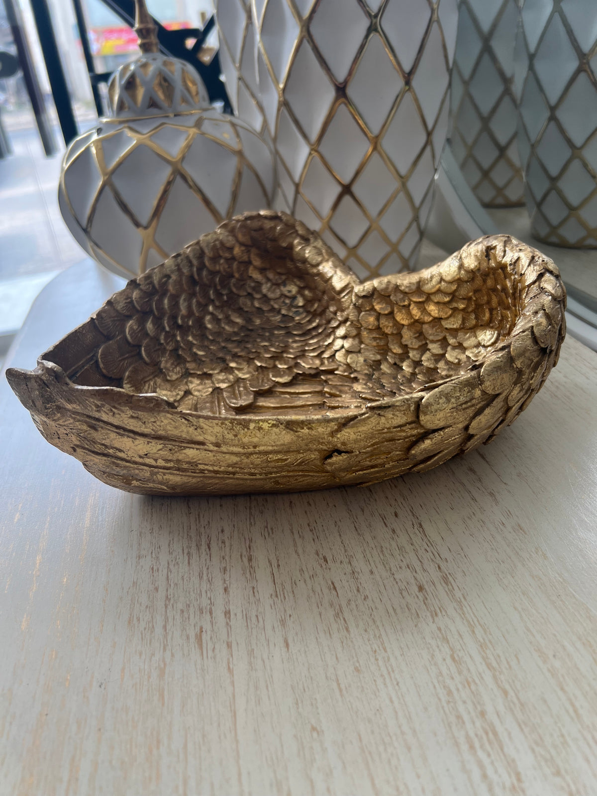 Angel wing basket