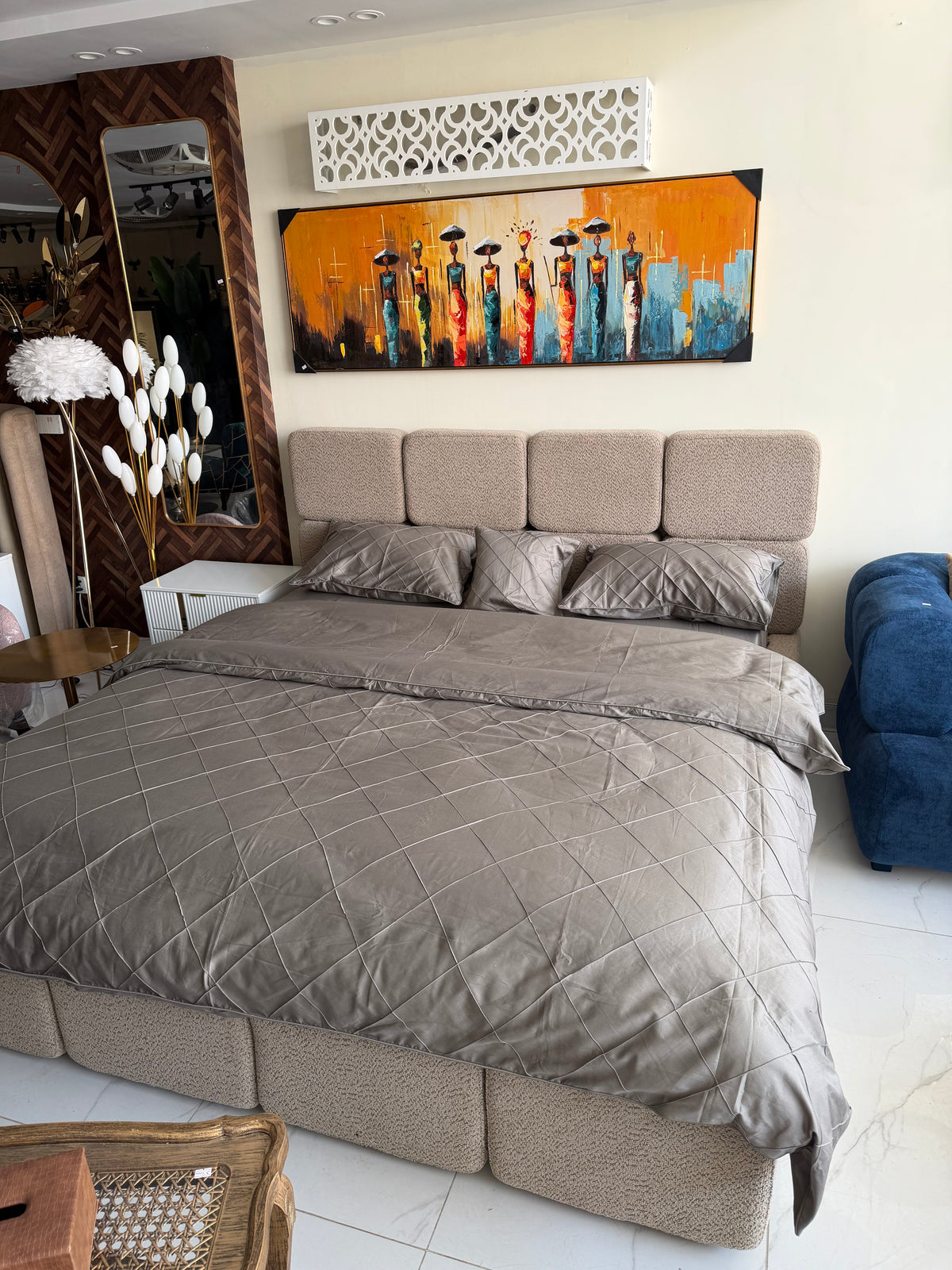Brown beary Box Bed