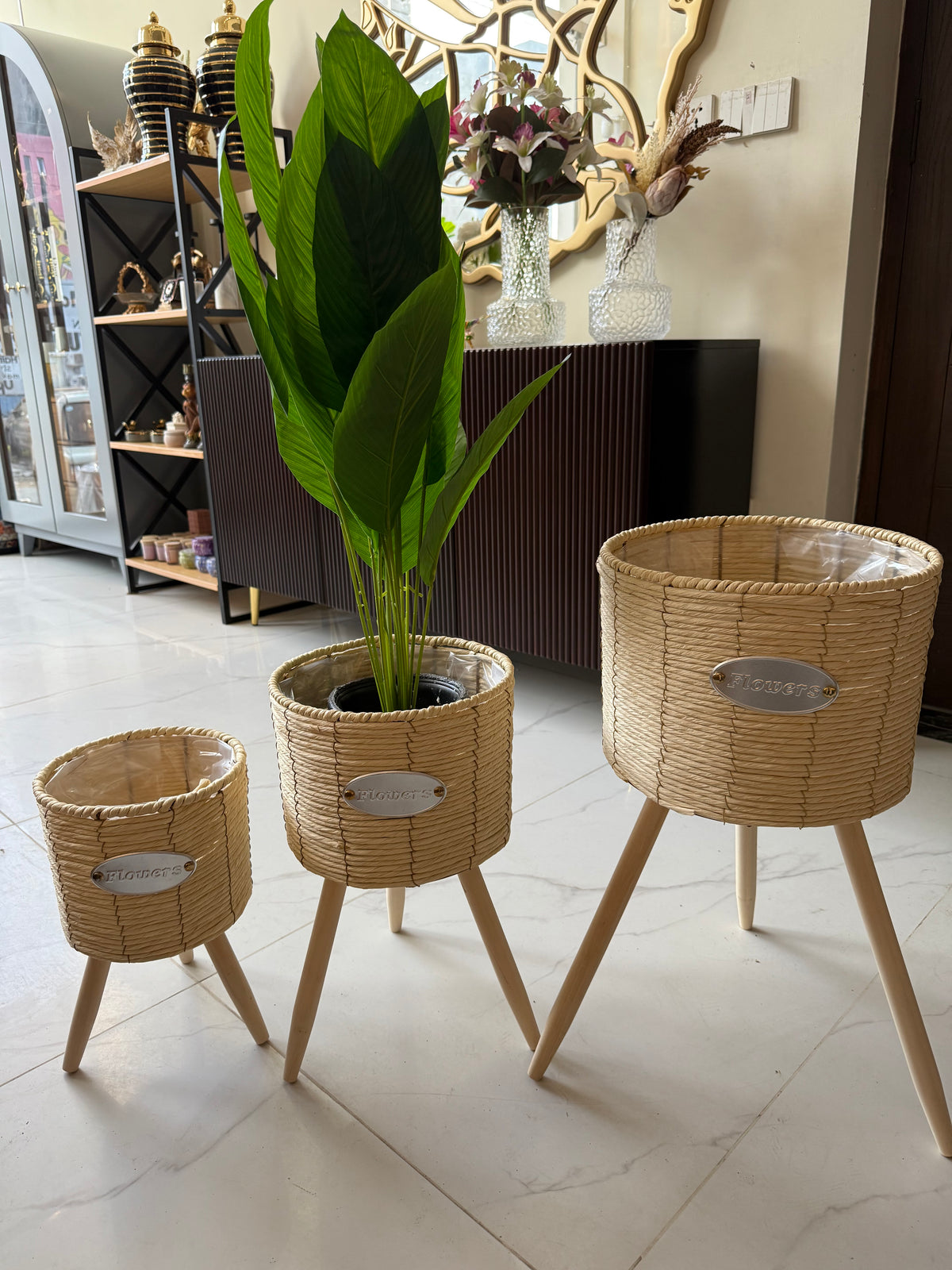 Rustic planter 06