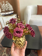 Ceramic Gold planter 17