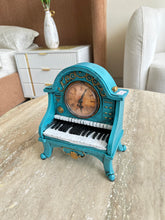 Piano Decor Blue