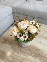 Light Green Ribbed Planter 004 Off White
