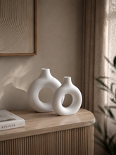 White Donut Vase set