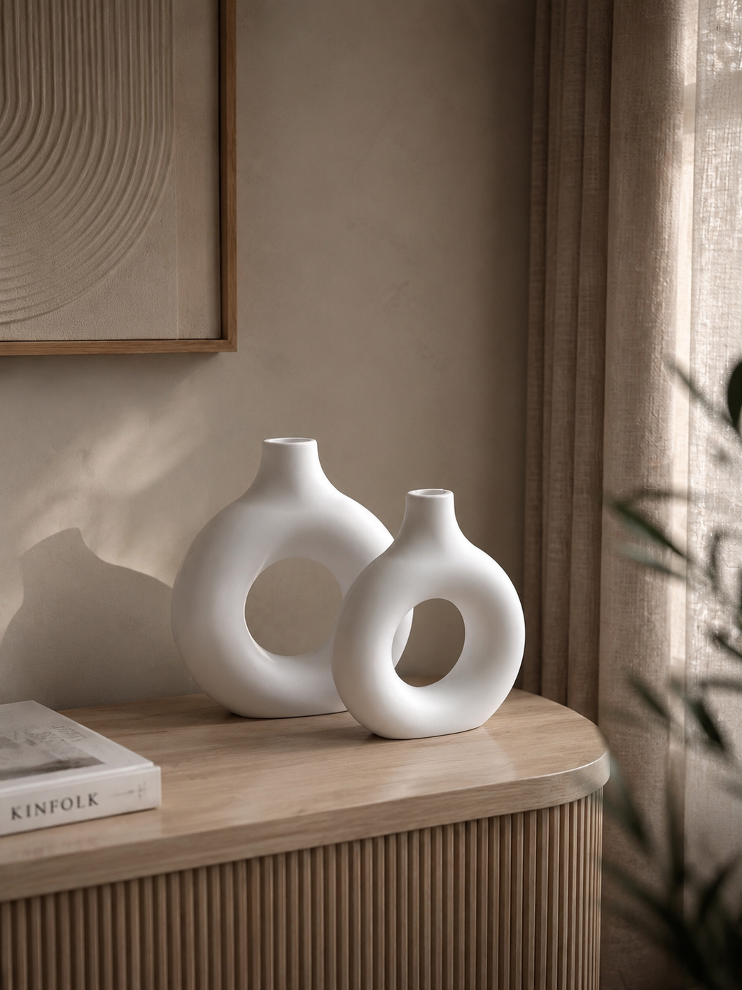 White Donut Vase set