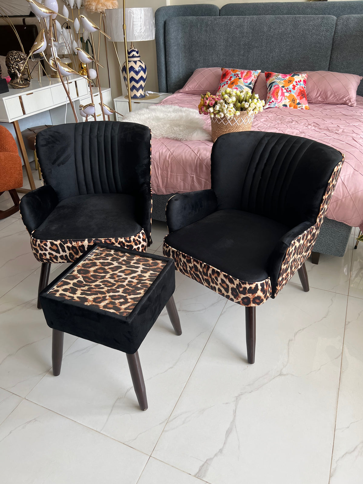 Allure Chair 029 with table