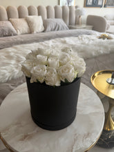 Rose Bunches White in Gift Box