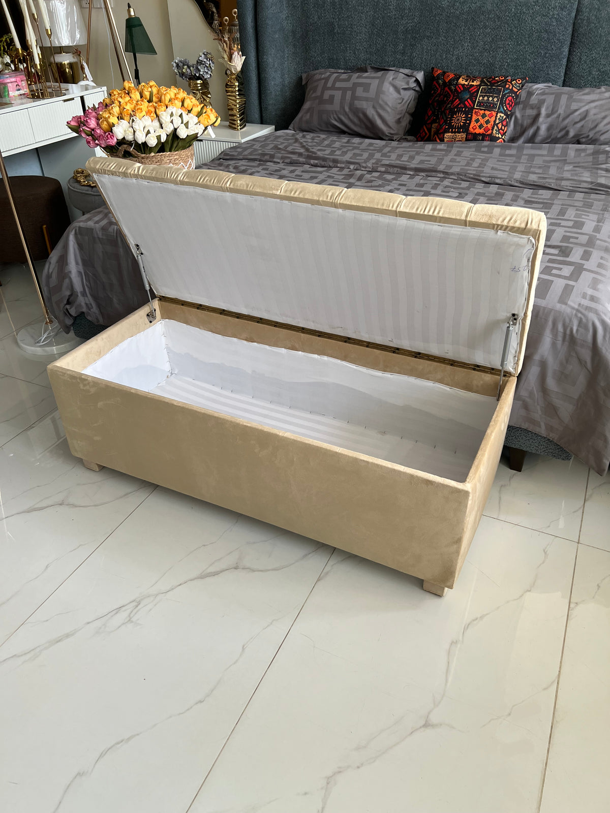 Beige Aster Puffy Storage