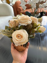 Ceramic Gold planter 14