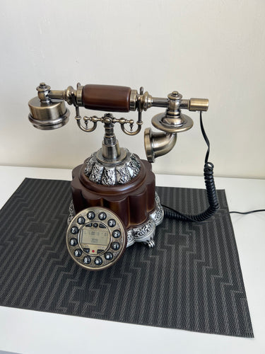 Telephone Vintage 01