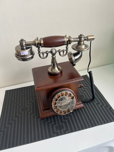 Telephone Vintage 03
