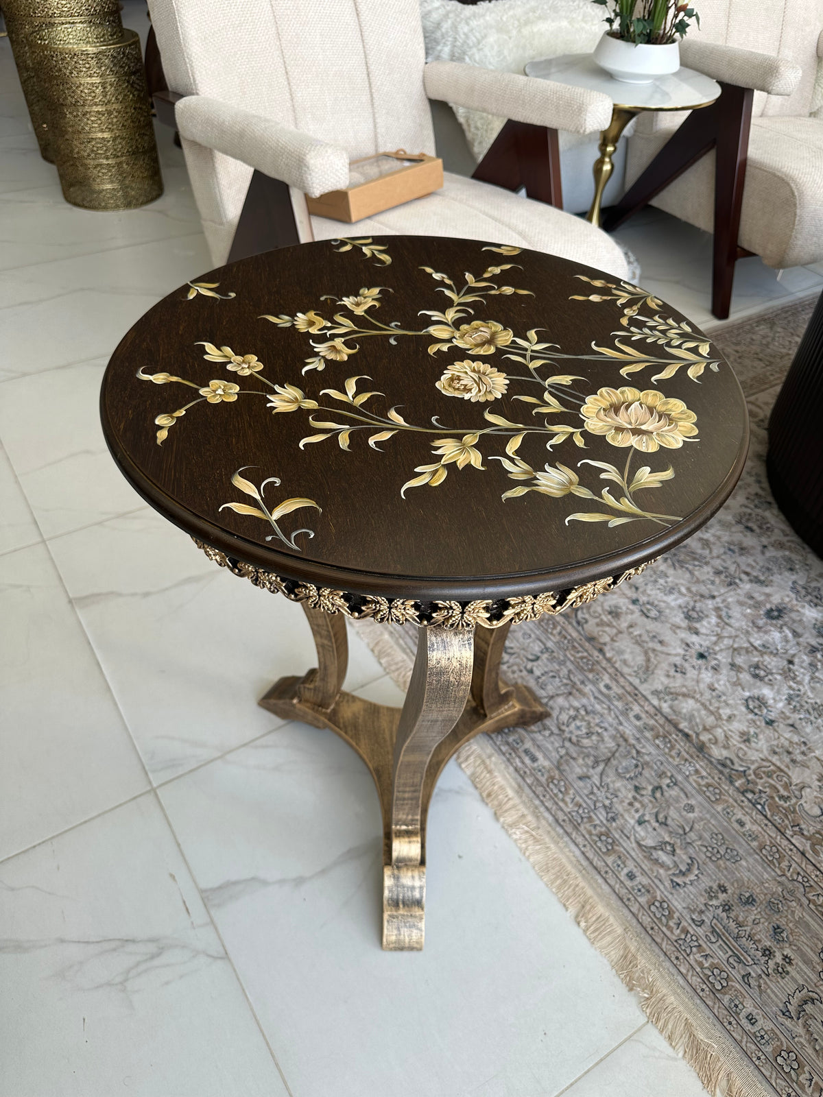 Sofhia Entrance Table hand painted 02
