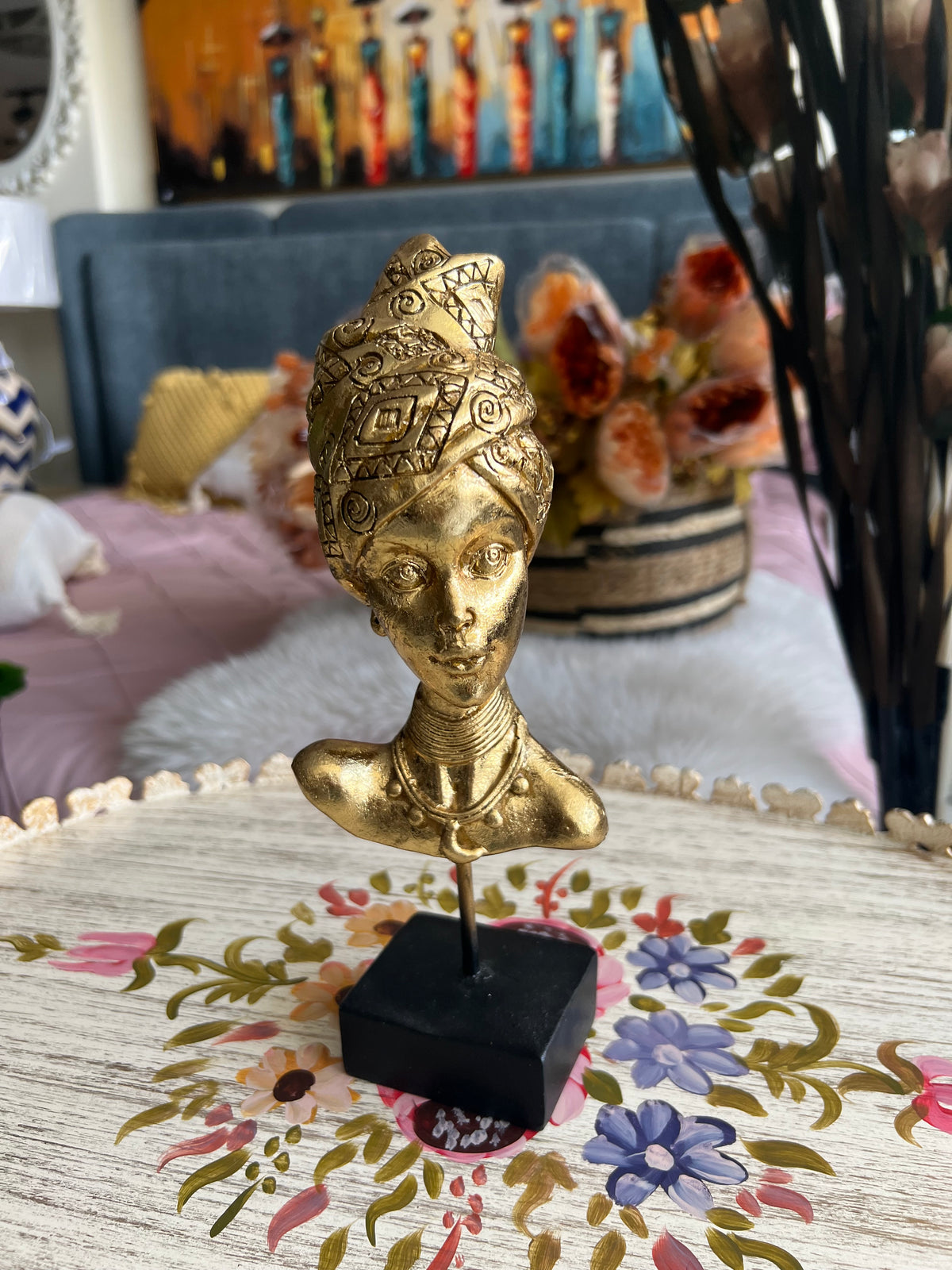 African Lady Face Sculpture Gold 02