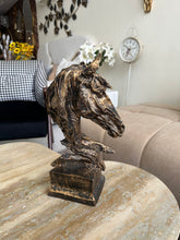 Dovel table decor (Multiple Colors)