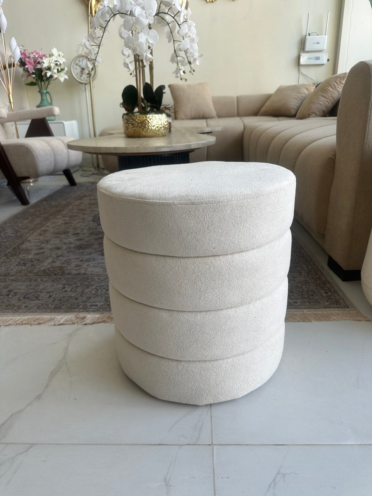 Boucle Premium round Stool Off White 0015