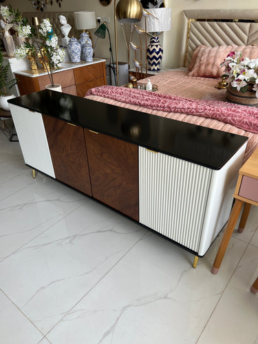 Urban Blend Console