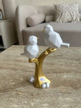 Bird on branch Sculpture