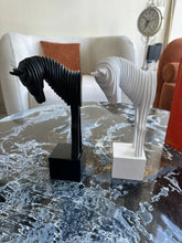 Bookend 005