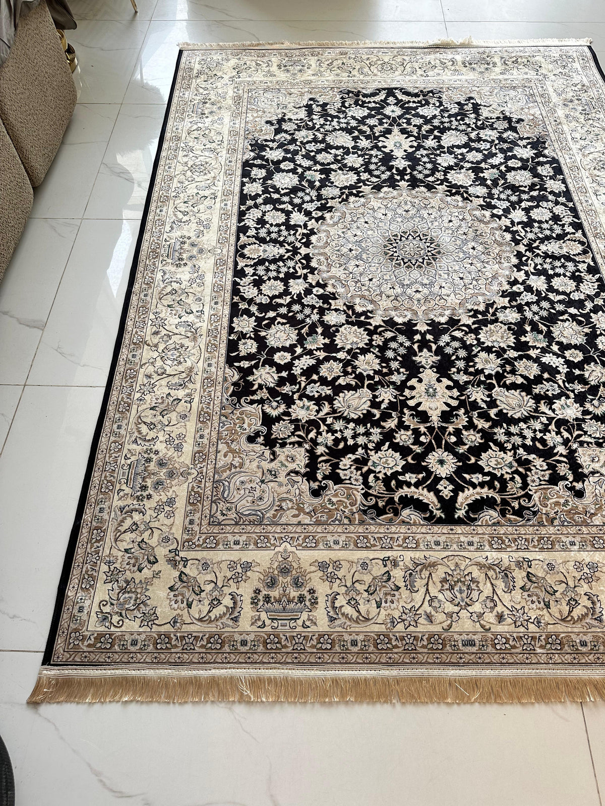 Modern Rug VZ8