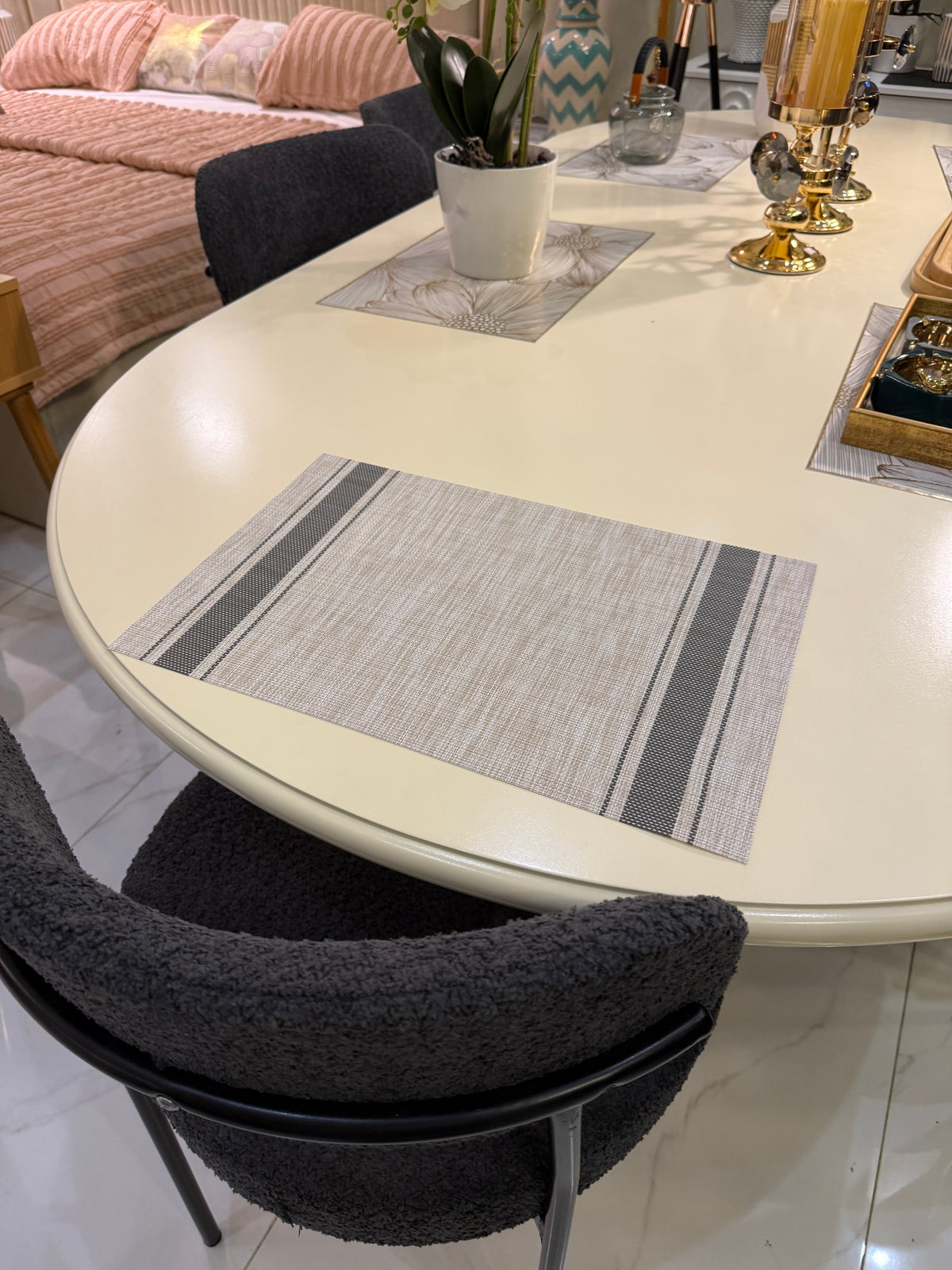 Table Mat 18