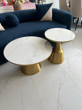 Aurora Table Set