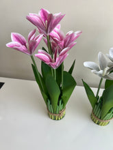 Standing Flower Bunch (Multiple colors)