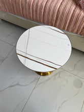 Glamora Table