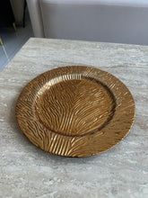 Textured Round Gold Tray 004