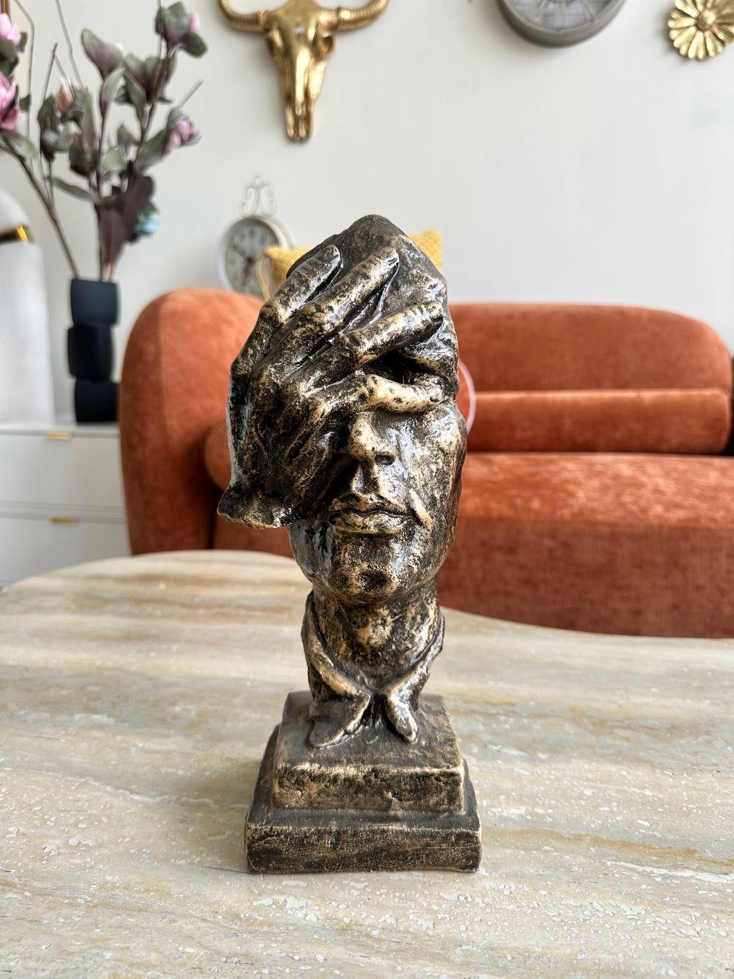 Hand face silent man decor
