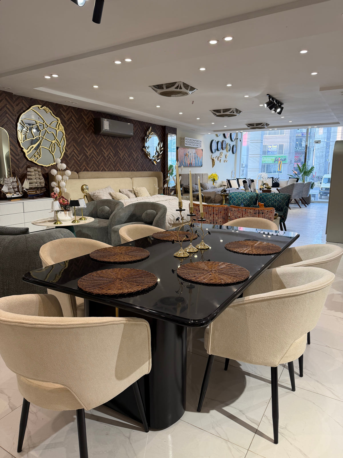 Penny High Gloss  Dining table