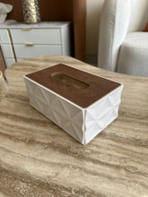 White Illusion Tissue box SS12