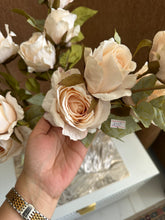Light Peach Roses Stem
