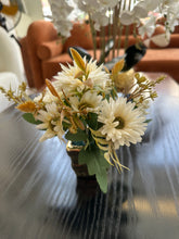 Ceramic Gold planter 15