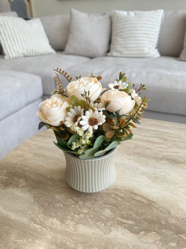 Light Green Ribbed Planter 004 Off White