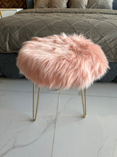 Fur Stool Pink 04