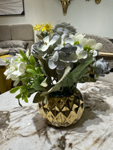 Ceramic Gold planter 03