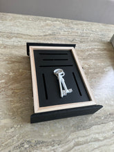 Vintage Key Hanger 011