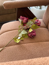 Magenta Roses Stem