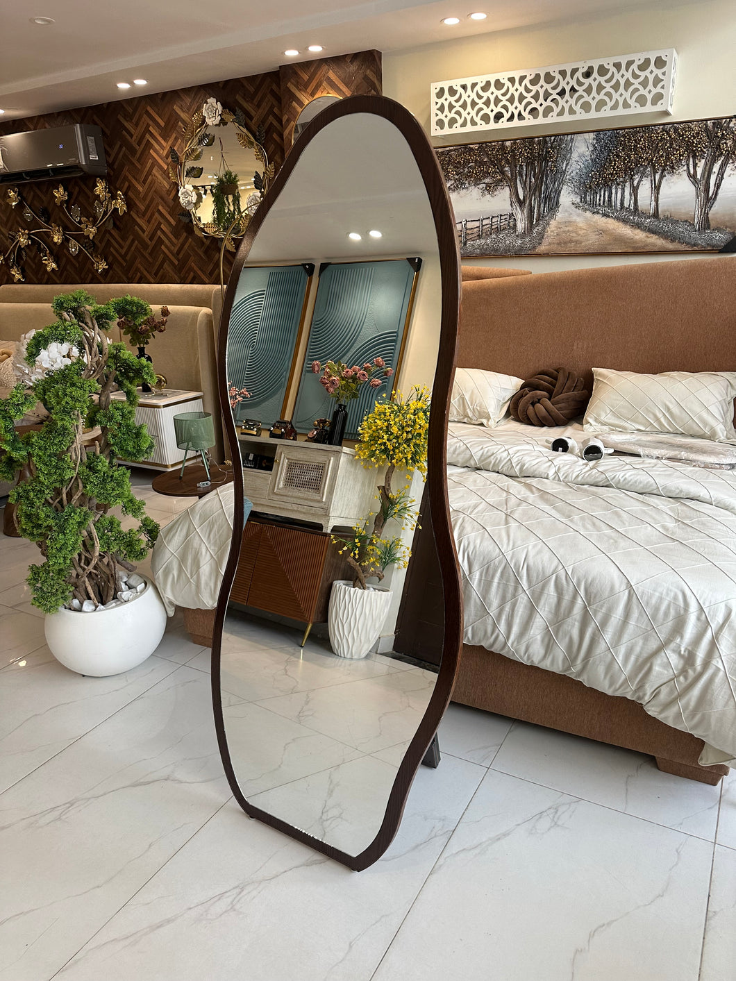 Irregular Standing Mirror