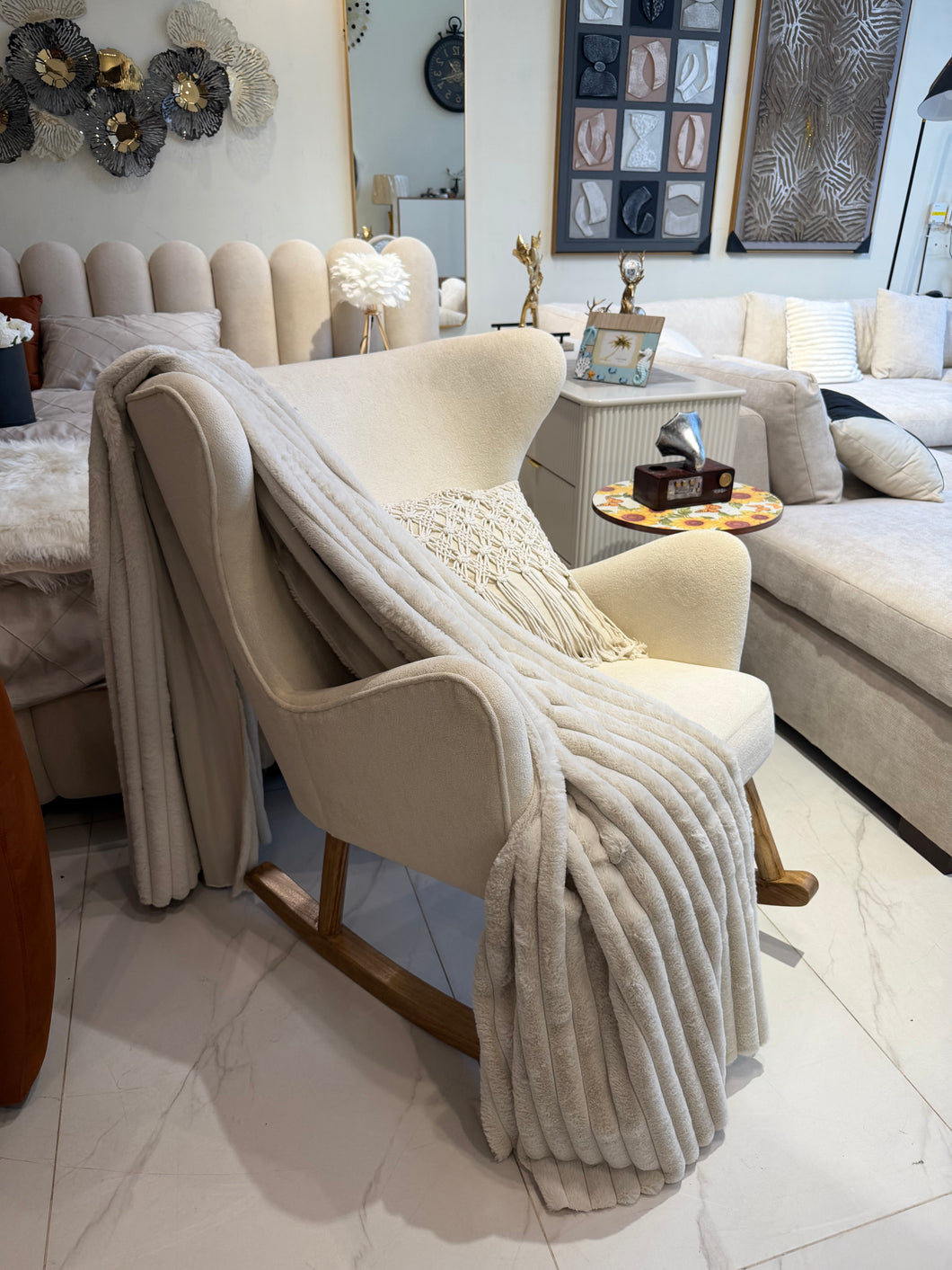 Plush Rocking chair Boucle