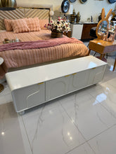 Curved Grace TV Console