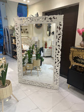 Royale Mirror 02