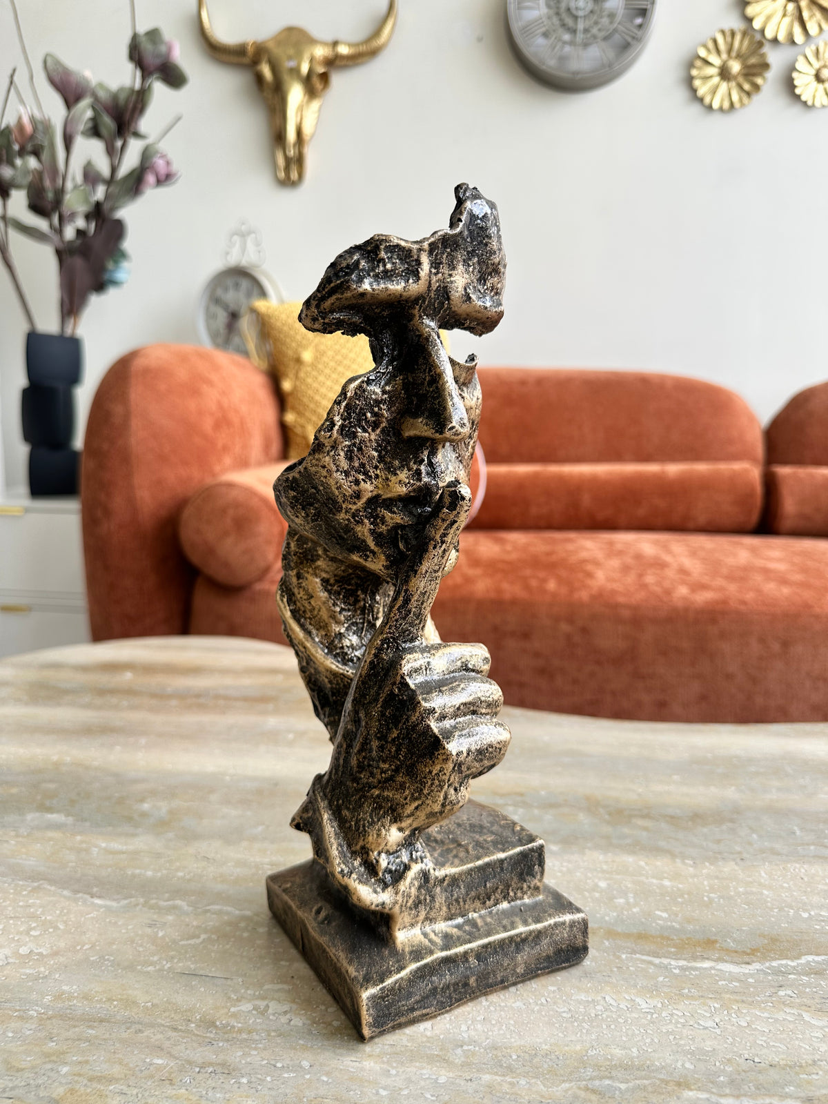 Keep silence decor