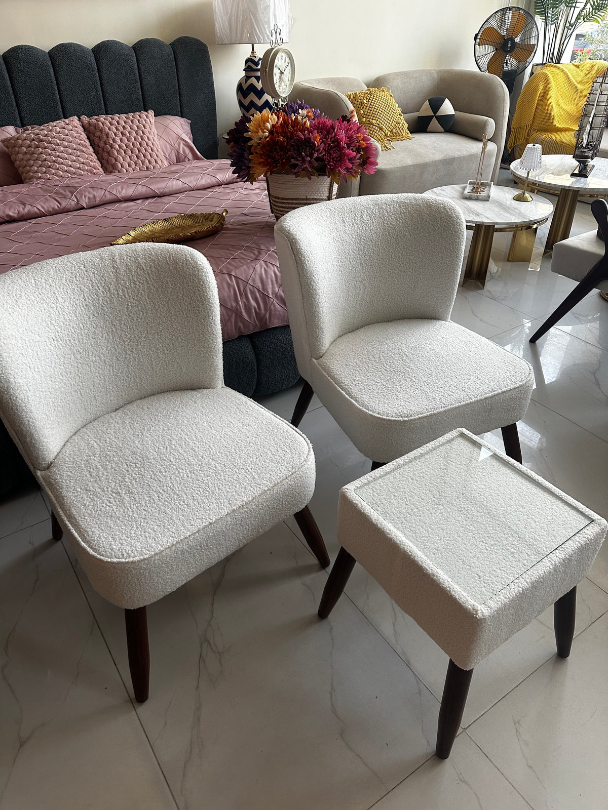 Allure Chairs without arms White Boucle