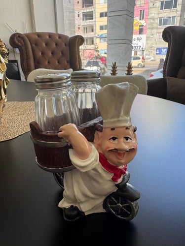 Chef with pepper and salt 07
