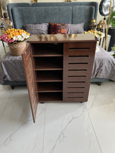 Lia Shoe Rack