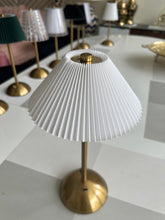 White Led Rechargeable lamp 01