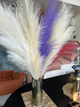 Synthetic feather for vase