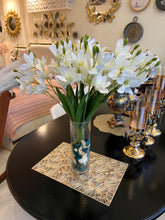 Artificial lilly flower stem