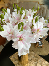 Lily Artificial Flowers 02