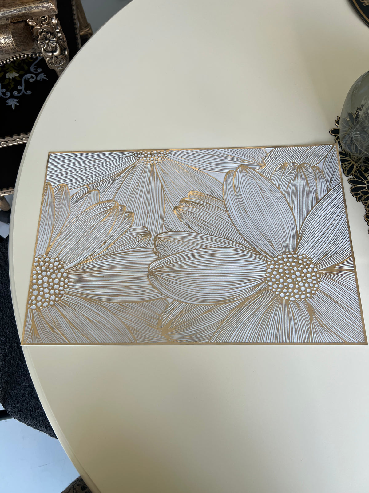 Table Mat 05